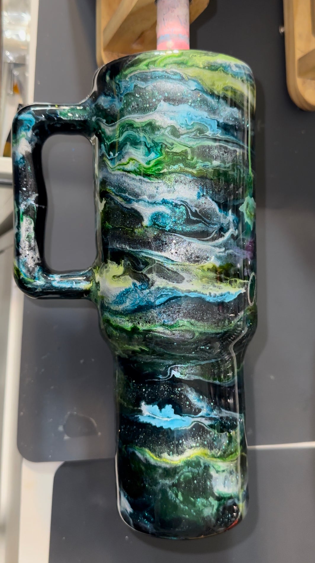 40oz Modern Curve Handle